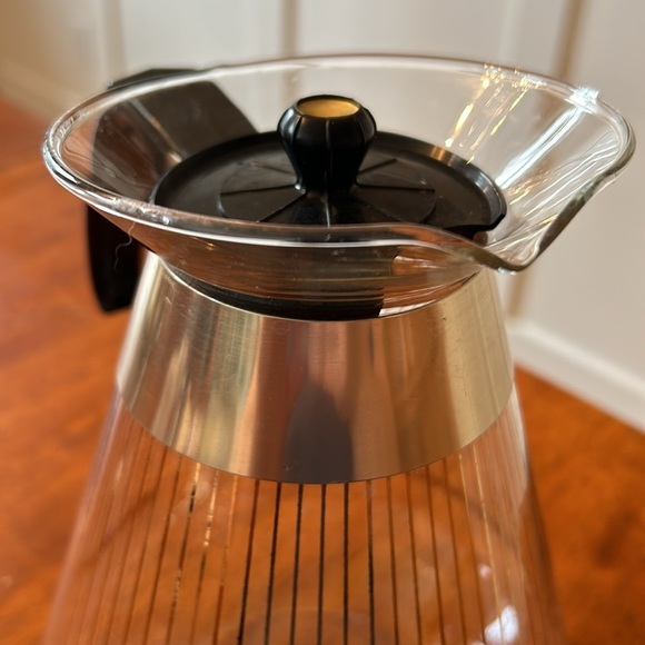 Pyrex Gold and Black Glass Coffee Carafe - Picture 4 of 5